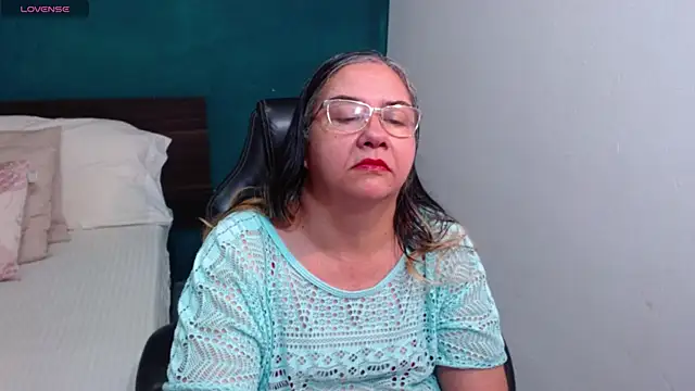 Snapshot of scaelettdubois chatting on 18, 1, 2026 scaelettdubois online show from 18, 1, 2026