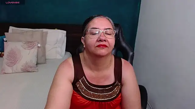 Snapshot of scaelettdubois chatting on 7, 2, 2026 scaelettdubois online show from 7, 2, 2026