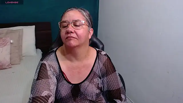 Snapshot of scaelettdubois chatting on 14, 2, 2026 scaelettdubois online show from 14, 2, 2026