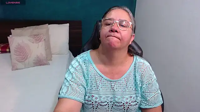 Snapshot of scaelettdubois chatting on 19, 2, 2026 scaelettdubois online show from 19, 2, 2026