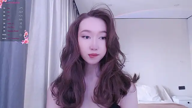 Snapshot of _luna_022 chatting on 4, 1, 2025 luna 022 online show from 4, 1, 2025