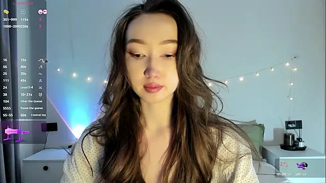 Snapshot of _luna_022 chatting on 12, 10, 2025 luna 022 online show from 12, 10, 2025