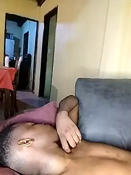 Snapshot of Ellonson chatting on 5, 12, 2024 Ellonson online show from 5, 12, 2024