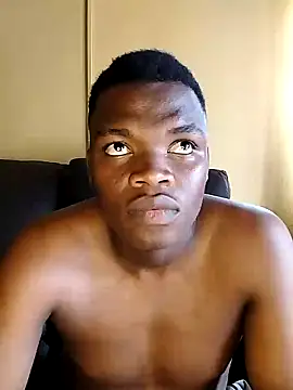 Snapshot of Ellonson chatting on 9, 12, 2024 Ellonson online show from 9, 12, 2024