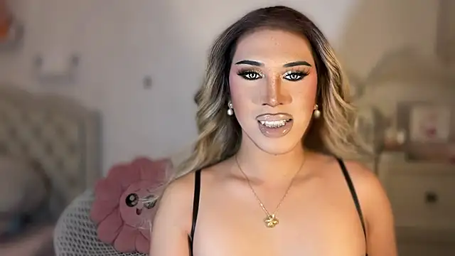 Ts glamxxxx online show from 28, 10, 2025