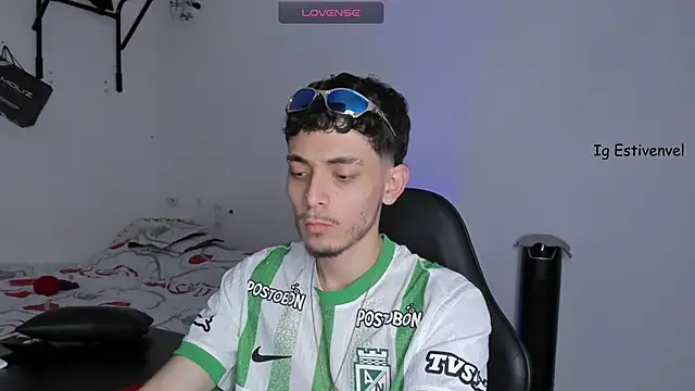 Snapshot of steve_latin chatting on 26, 10, 2025 steve latin online show from 26, 10, 2025