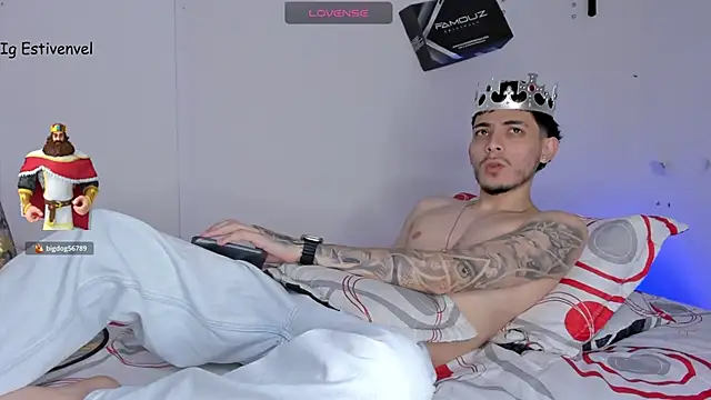 Snapshot of steve_latin chatting on 30, 10, 2025 steve latin online show from 30, 10, 2025