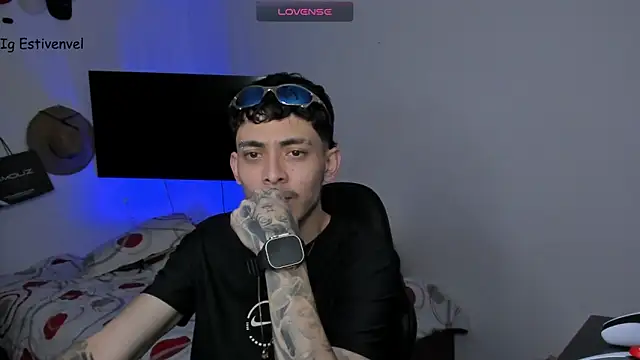 Snapshot of steve_latin chatting on 4, 11, 2025 steve latin online show from 4, 11, 2025