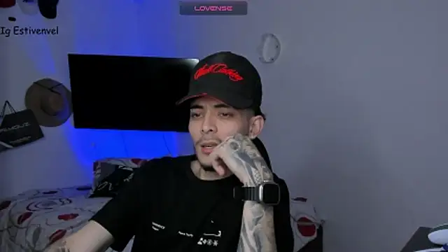 Snapshot of steve_latin chatting on 6, 11, 2025 steve latin online show from 6, 11, 2025