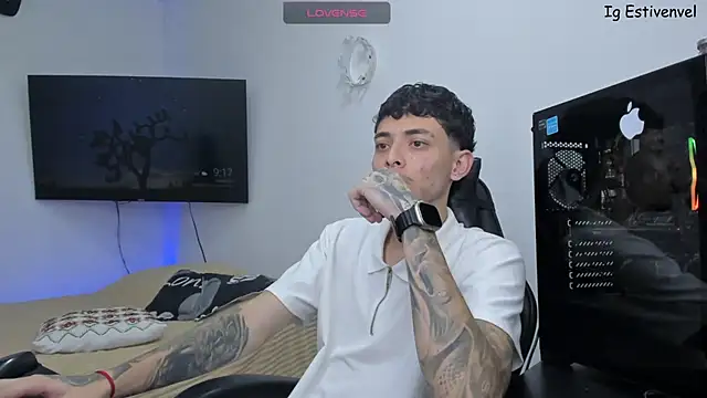 Snapshot of steve_latin chatting on 19, 2, 2026 steve latin online show from 19, 2, 2026