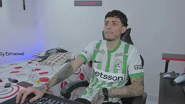 Snapshot of steve_latin chatting on 26, 2, 2026 steve latin online show from 26, 2, 2026