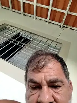 Peludo173317 online show from 4, 4, 2026