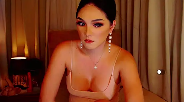 Snapshot of mistressseductionleah chatting on 14, 12, 2024 mistressseductionleah online show from 14, 12, 2024