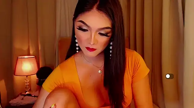 Snapshot of mistressseductionleah chatting on 19, 3, 2025 mistressseductionleah online show from 19, 3, 2025