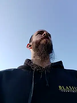 Snapshot of JohnnyFaster chatting on 27, 9, 2025 JohnnyFaster online show from 27, 9, 2025