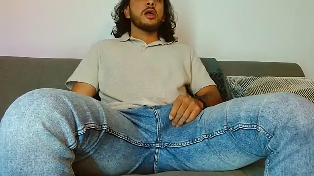 tuyo1995 online show from 3, 12, 2025