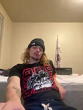 Snapshot of trippyski chatting on 6, 2, 2025 trippyski online show from 6, 2, 2025