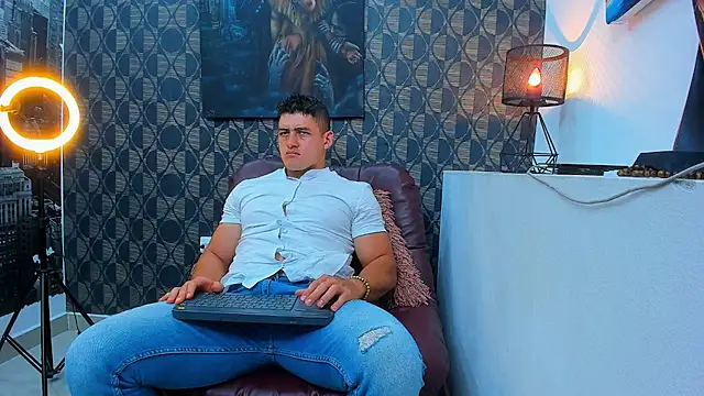 Leonsmoron online show from 9, 1, 2026