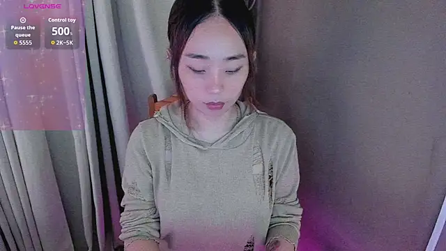 MissAyaCollins online show from 8, 11, 2025