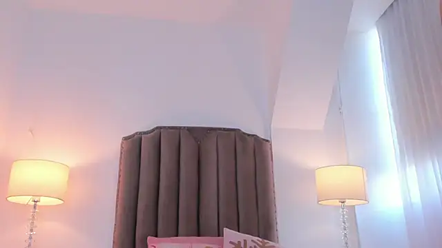 Emma Torres   online show from 15, 4, 2026