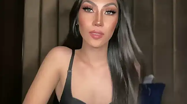 Snapshot of Bella_Gordon chatting on 17, 12, 2024 Bella Gordon online show from 17, 12, 2024