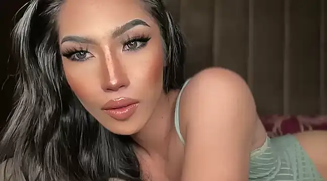 Snapshot of Bella_Gordon chatting on 20, 12, 2024 Bella Gordon online show from 20, 12, 2024