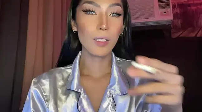 Snapshot of Bella_Gordon chatting on 24, 12, 2024 Bella Gordon online show from 24, 12, 2024