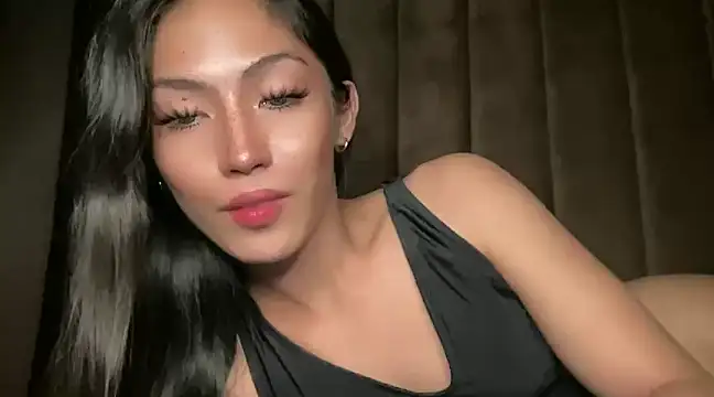 Snapshot of Bella_Gordon chatting on 3, 1, 2025 Bella Gordon online show from 3, 1, 2025