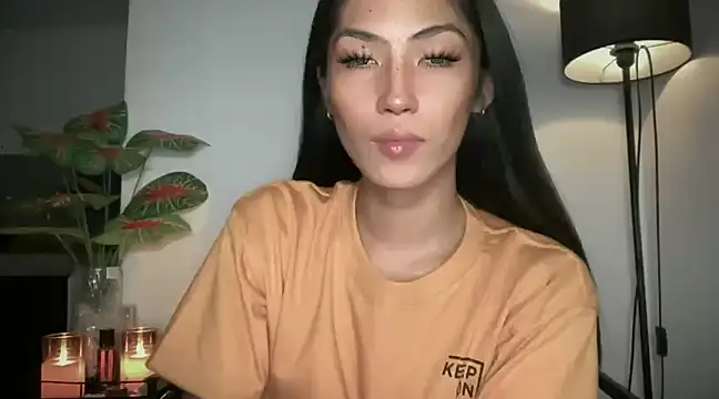 Snapshot of Bella_Gordon chatting on 5, 2, 2025 Bella Gordon online show from 5, 2, 2025