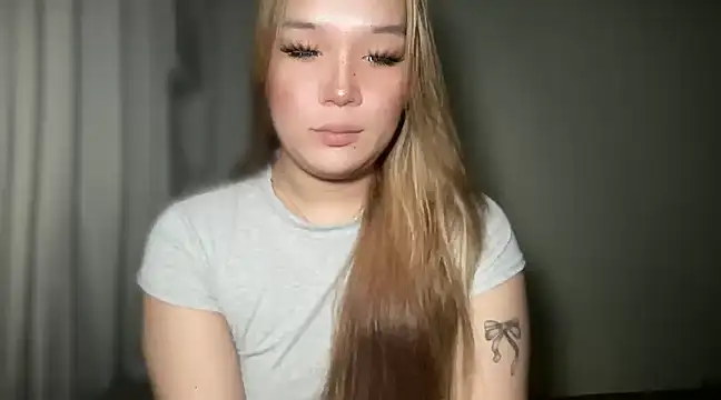 Snapshot of MissCataleyaxxx chatting on 24, 12, 2024 MissCataleyaxxx online show from 24, 12, 2024