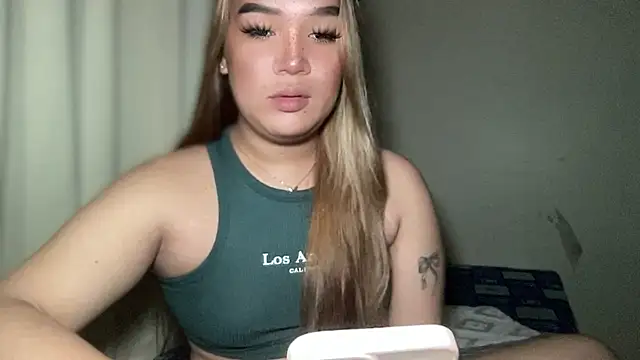 Snapshot of MissCataleyaxxx chatting on 18, 2, 2025 MissCataleyaxxx online show from 18, 2, 2025