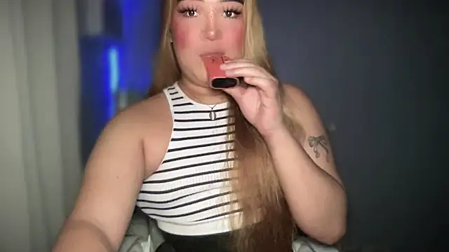 Snapshot of MissCataleyaxxx chatting on 16, 9, 2025 MissCataleyaxxx online show from 16, 9, 2025