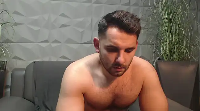 Antoniodiamond online show from 7, 1, 2025