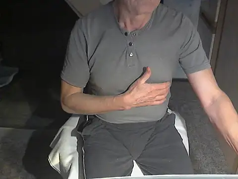 Snapshot of kiam471 chatting on 10, 12, 2024 kiam471 online show from 10, 12, 2024