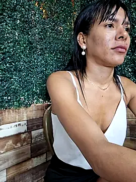 Doll Loren online show from 25, 2, 2025