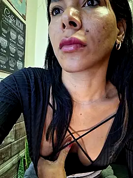 Doll Loren online show from 1, 10, 2025