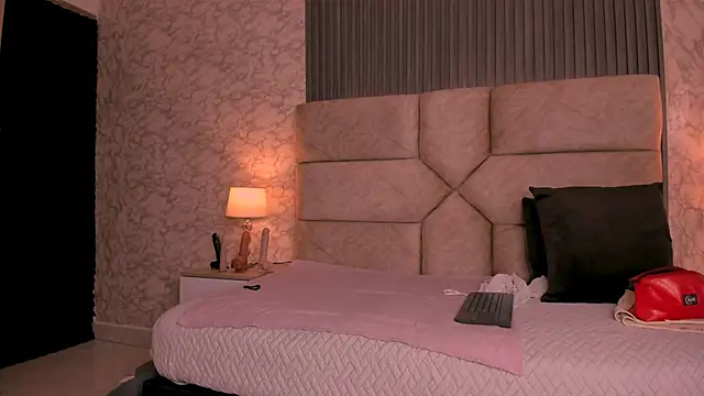 Cris  sweet online show from 21, 2, 2025