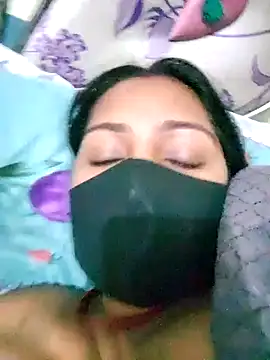 Shristiprakash0 online show from 18, 11, 2025