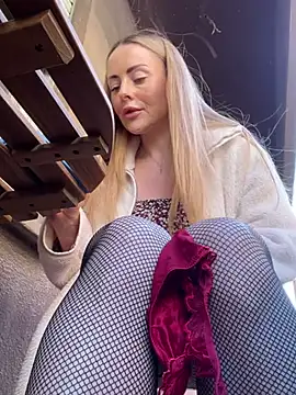 EmaSalis online show from 12, 3, 2025