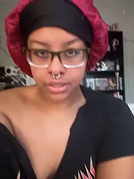 Snapshot of N1NT3NDH03 chatting on 19, 11, 2025 N1NT3NDH03 online show from 19, 11, 2025