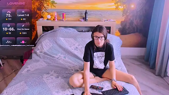 MollyLollipop online show from 5, 6, 2026