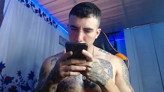 Snapshot of Adam_Hudsond chatting on 6, 2, 2026 Adam Hudsond online show from 6, 2, 2026