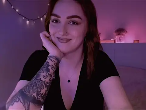 LilyFarey online show from 12, 2, 2025