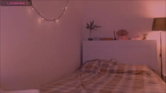 LilyFarey online show from 28, 9, 2025