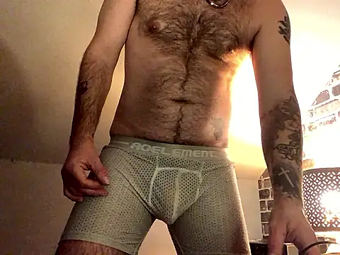 Snapshot of GhetTOfag_ chatting on 2, 12, 2024 GhetTOfag online show from 2, 12, 2024