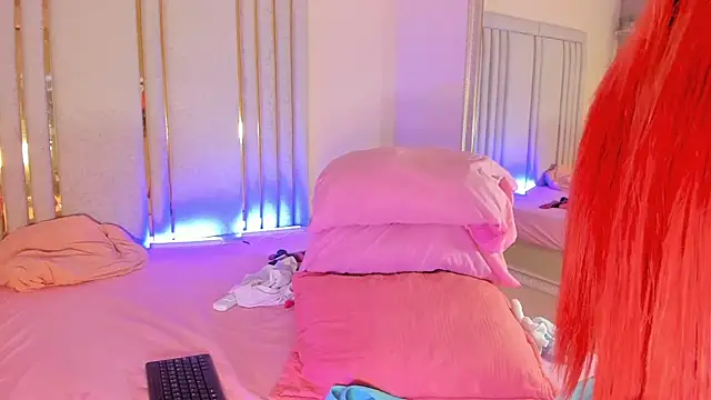 Snapshot of Saekohofman chatting on 10, 2, 2025 Saekohofman online show from 10, 2, 2025