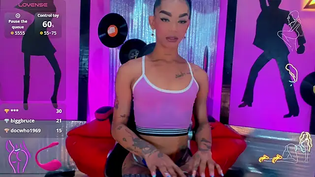 Snapshot of nickyminach_ chatting on 1, 11, 2025 nickyminach online show from 1, 11, 2025