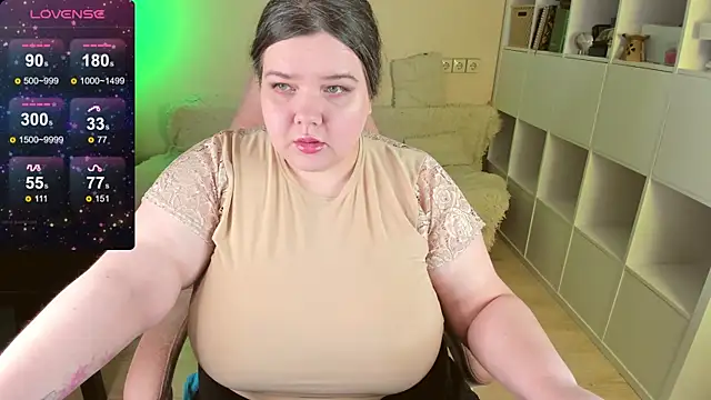 PlumPie online show from 26, 2, 2025