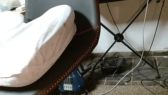 Snapshot of blow2gold chatting on 4, 10, 2025 blow2gold online show from 4, 10, 2025