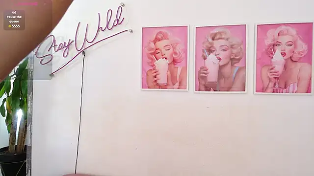 Snapshot of Adele_LatinLady chatting on 20, 6, 2026 Adele LatinLady online show from 20, 6, 2026